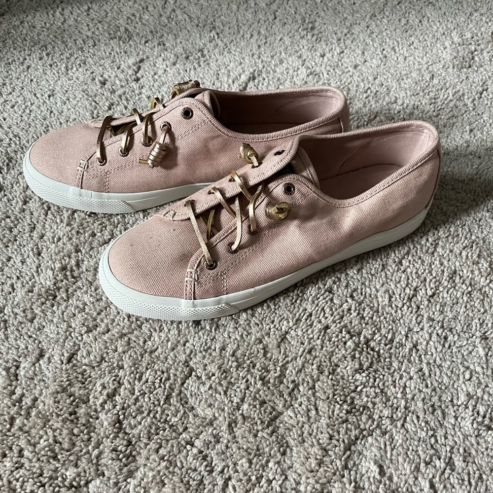 Women’s Casual Canvas Sneakers in Blush Pink